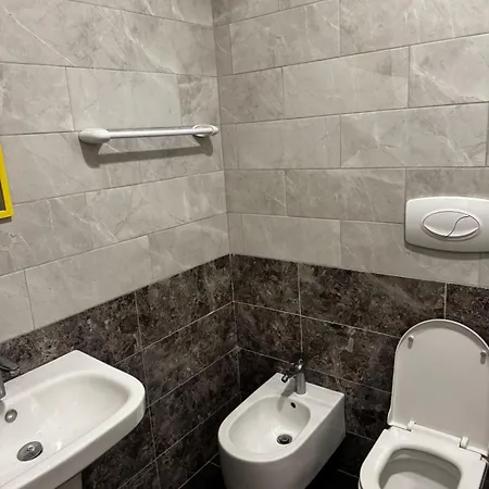 מלון Inis Apartamans -50 M From Shëngjin