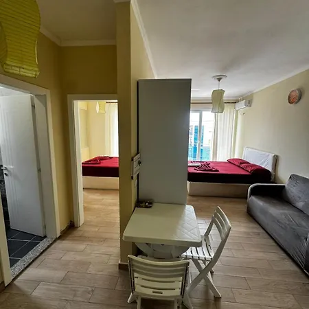Inis Apartamans -50 M From 4* Shëngjin