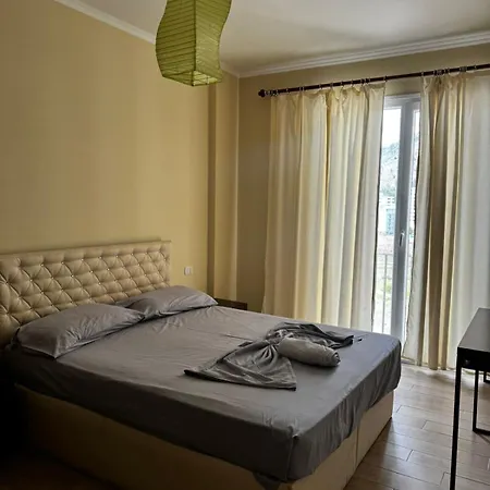 Inis Apartamans -50 M From 4* Shëngjin